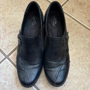 Easy Street heel clogs witchy